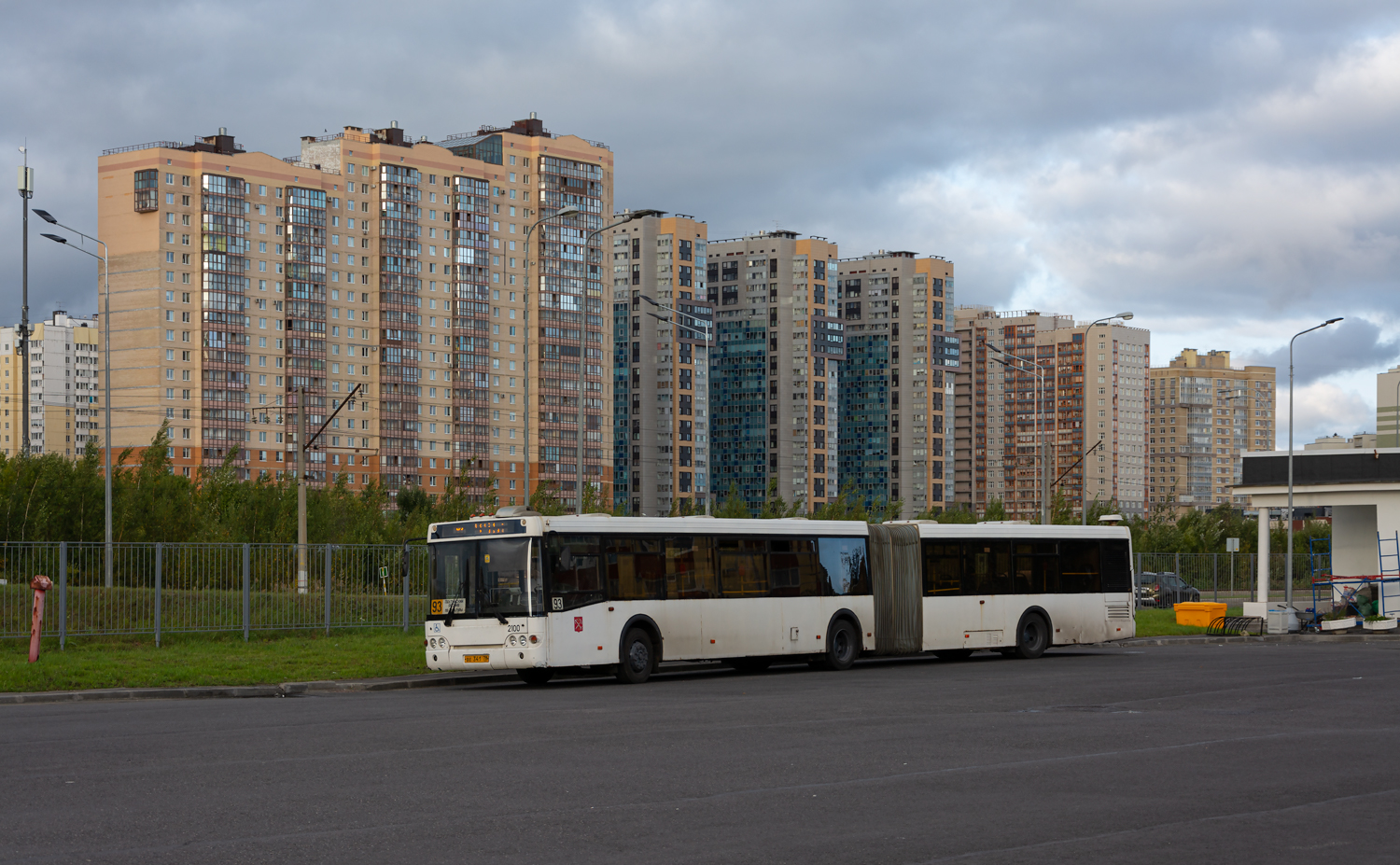 Saint Petersburg, LiAZ-6213.20 # 2100