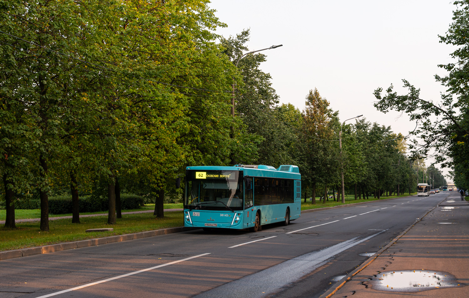 Saint Petersburg, MAZ-203.947 No. 38142
