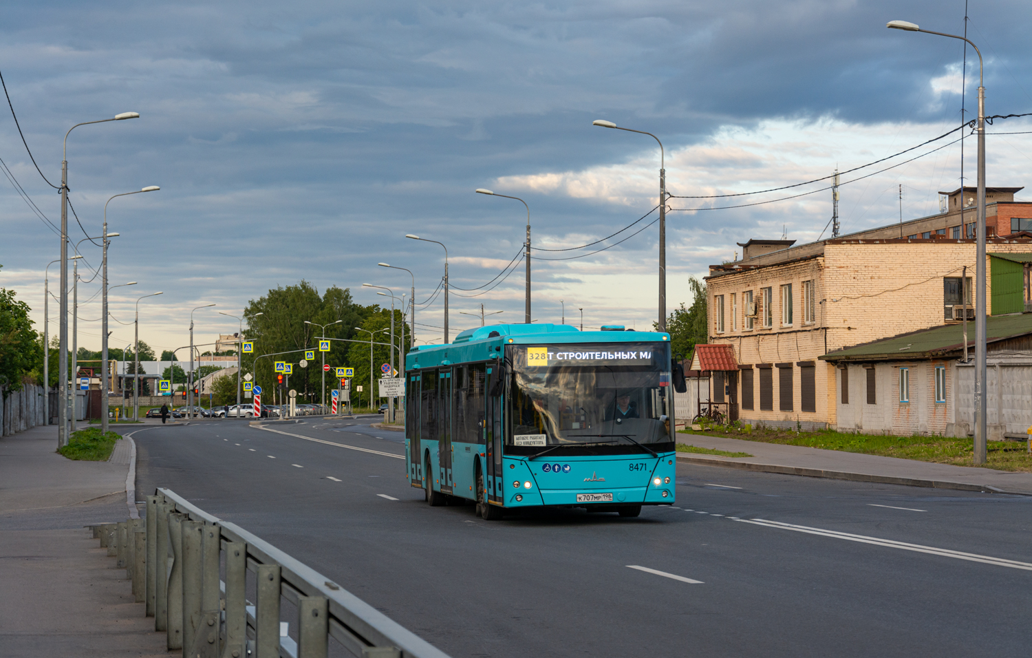 Saint Petersburg, MAZ-203.016 # 8471
