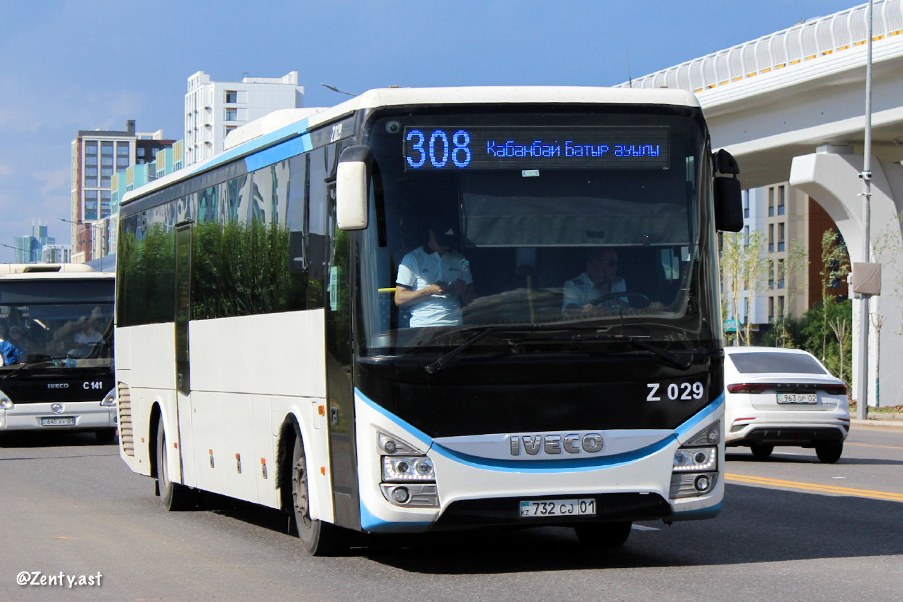 Astana, IVECO Crossway LE 13M (SaryarkaAvtoProm) Nr. Z029