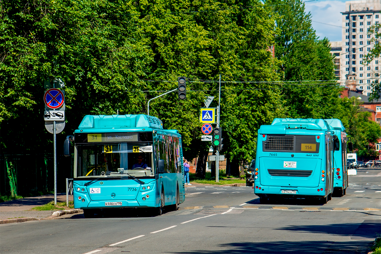 Saint Petersburg, LiAZ-5292.67 (CNG) # 7736; Saint Petersburg, LiAZ-5292.67 (CNG) # 7665