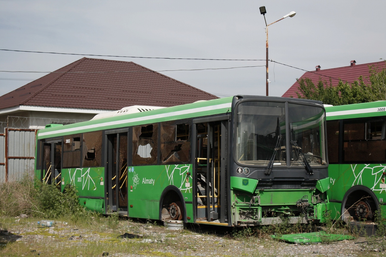 Almaty, LiAZ-5293.60 # 3053
