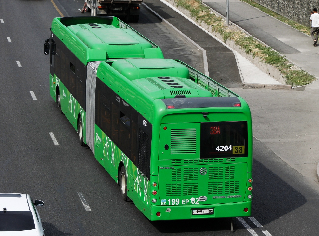 Almaty, Golden Dragon XML6185J13C (Hyundai Trans Auto) # 4204