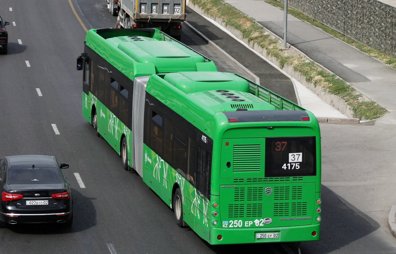 Almaty, Golden Dragon XML6185J13C (Hyundai Trans Auto) # 4175