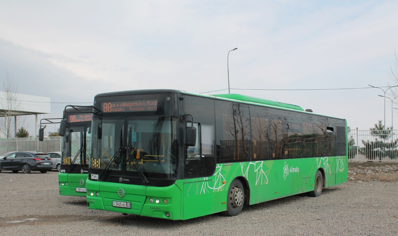 Almaty, Golden Dragon XML6125CR # 5039