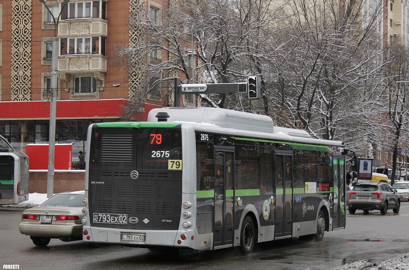Almaty, Golden Dragon XML6125CN (Hyundai Trans Auto) # 2675