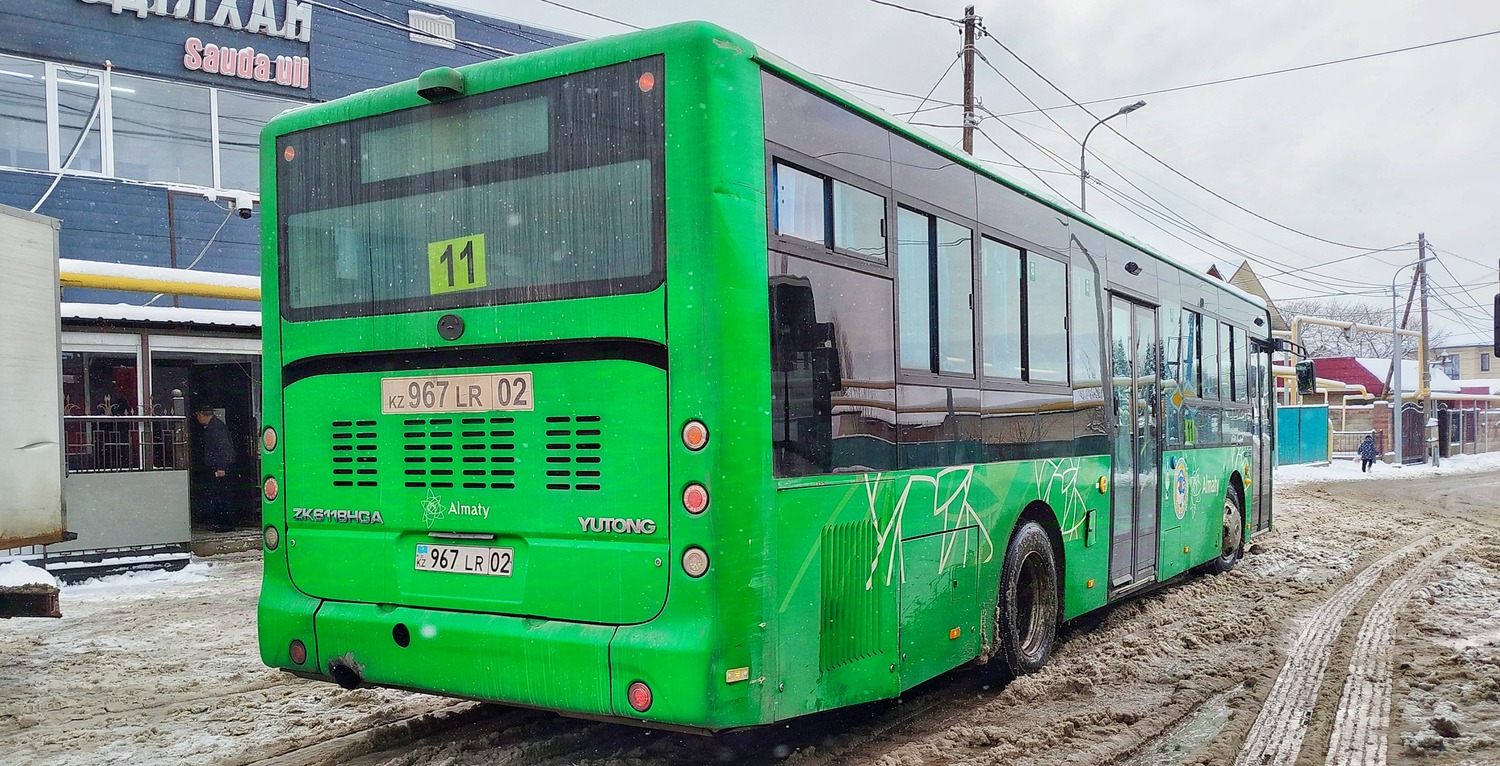Almaty, Yutong ZK6118HGA # 967 LR 02