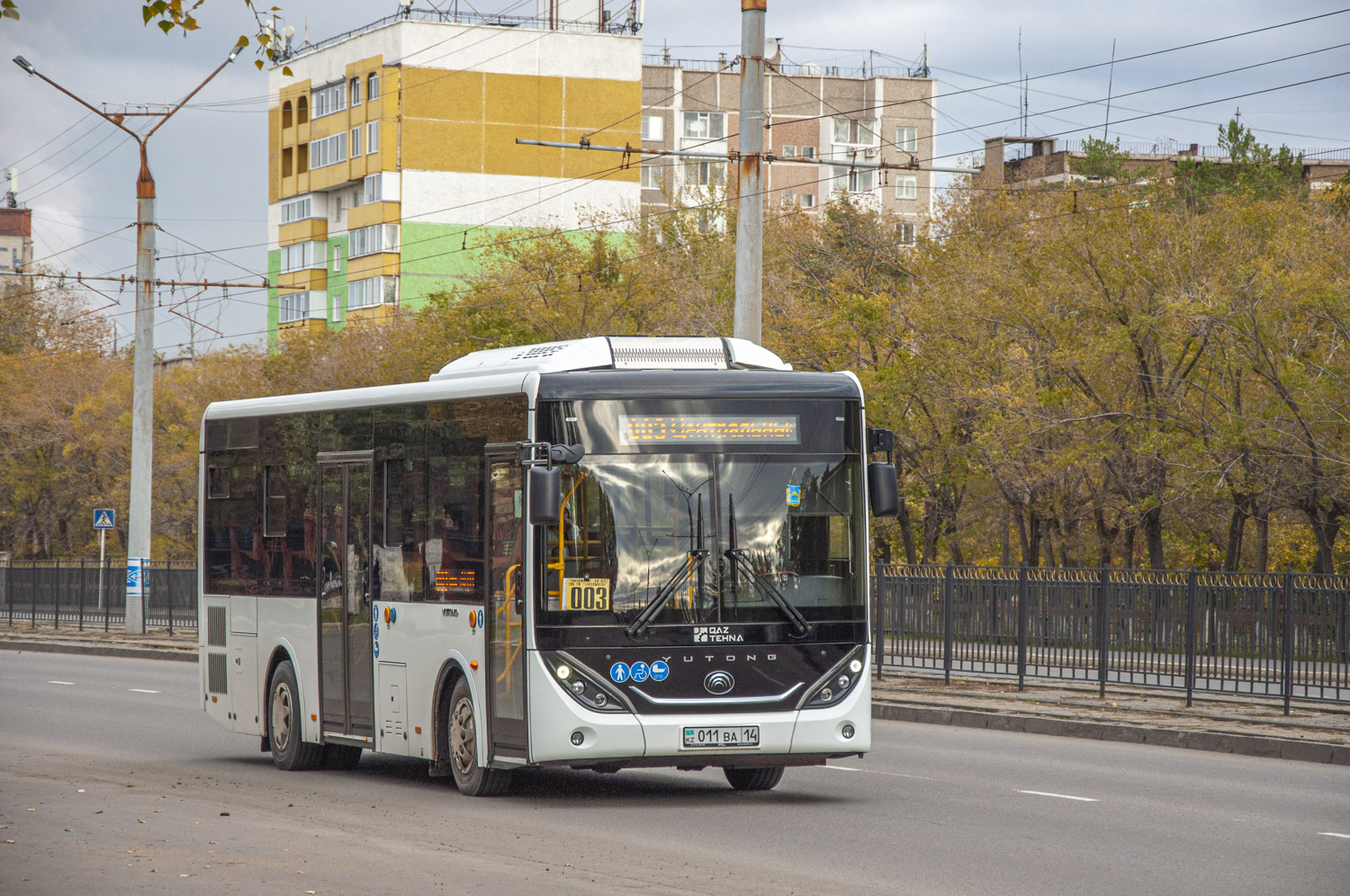 Pavlodar, Yutong ZK6890HGQ (QazTehna) # 011 BA 14