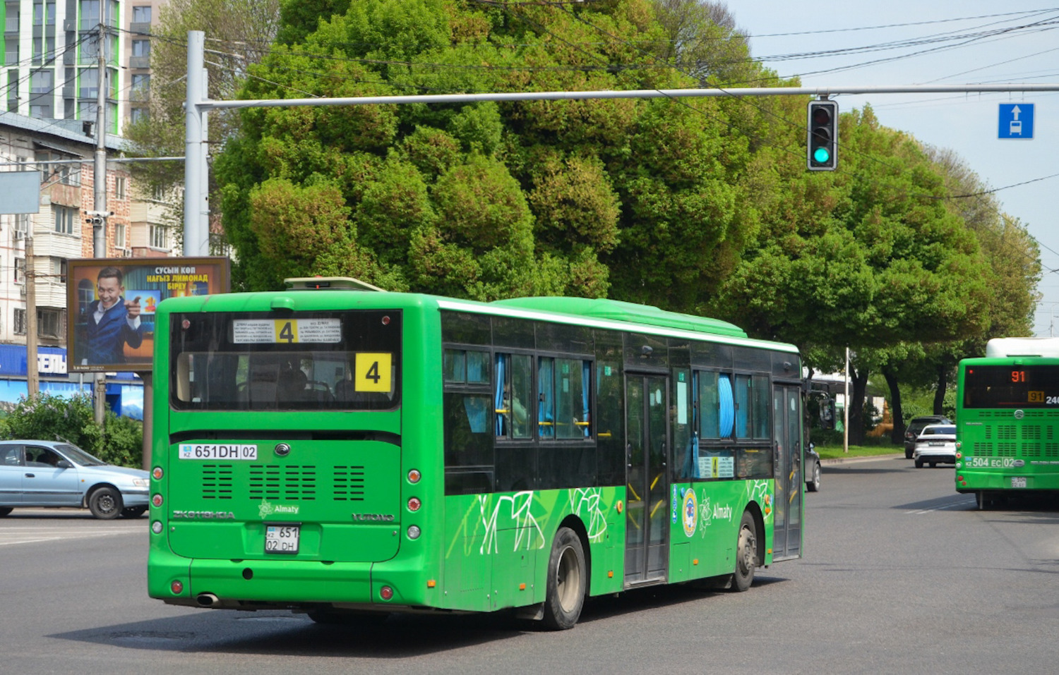 Almaty, Yutong ZK6118HGA (QazTehna) # 651 DH 02