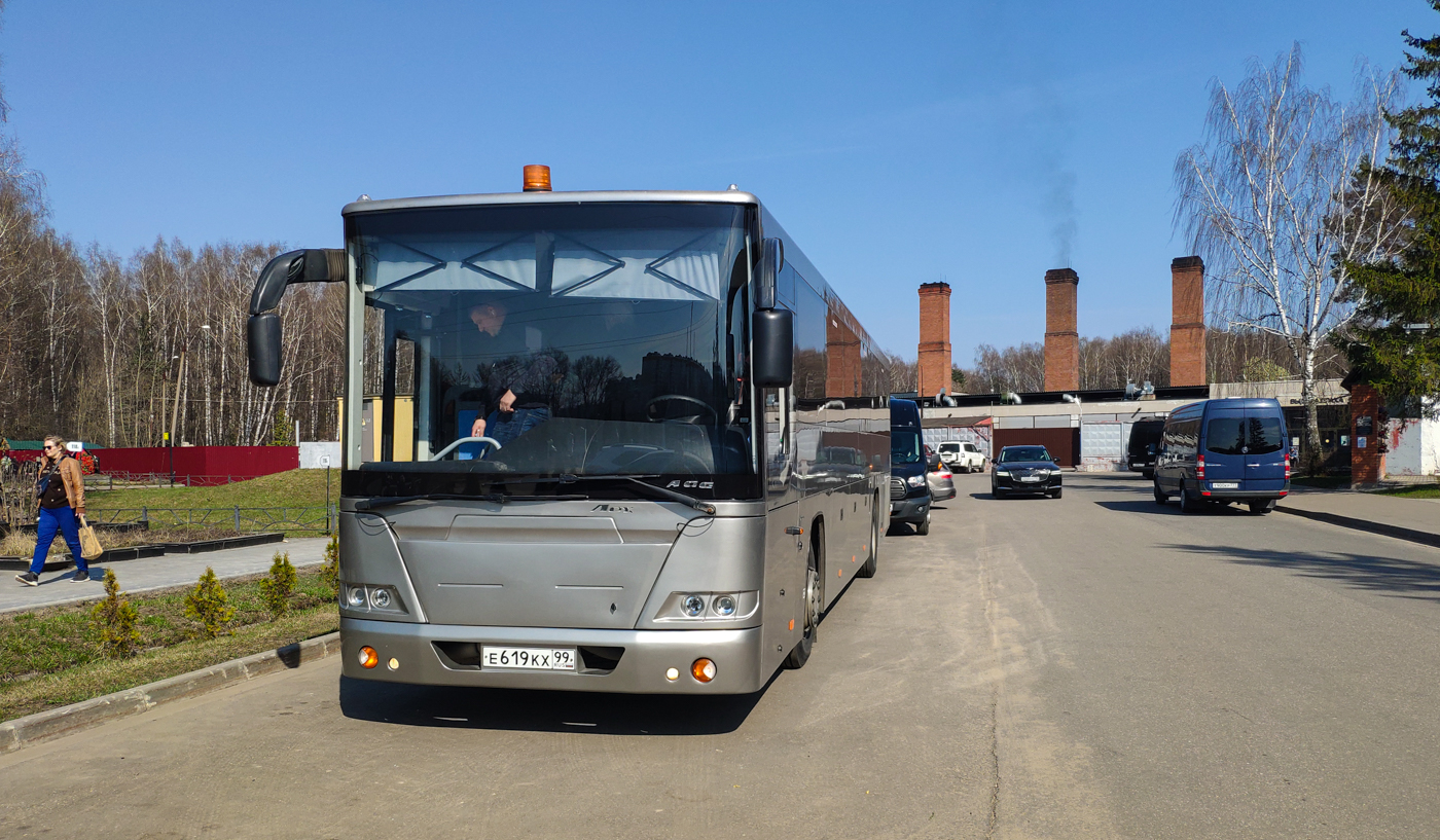 Moscow, LiAZ-5250.00 # Е 619 КХ 99