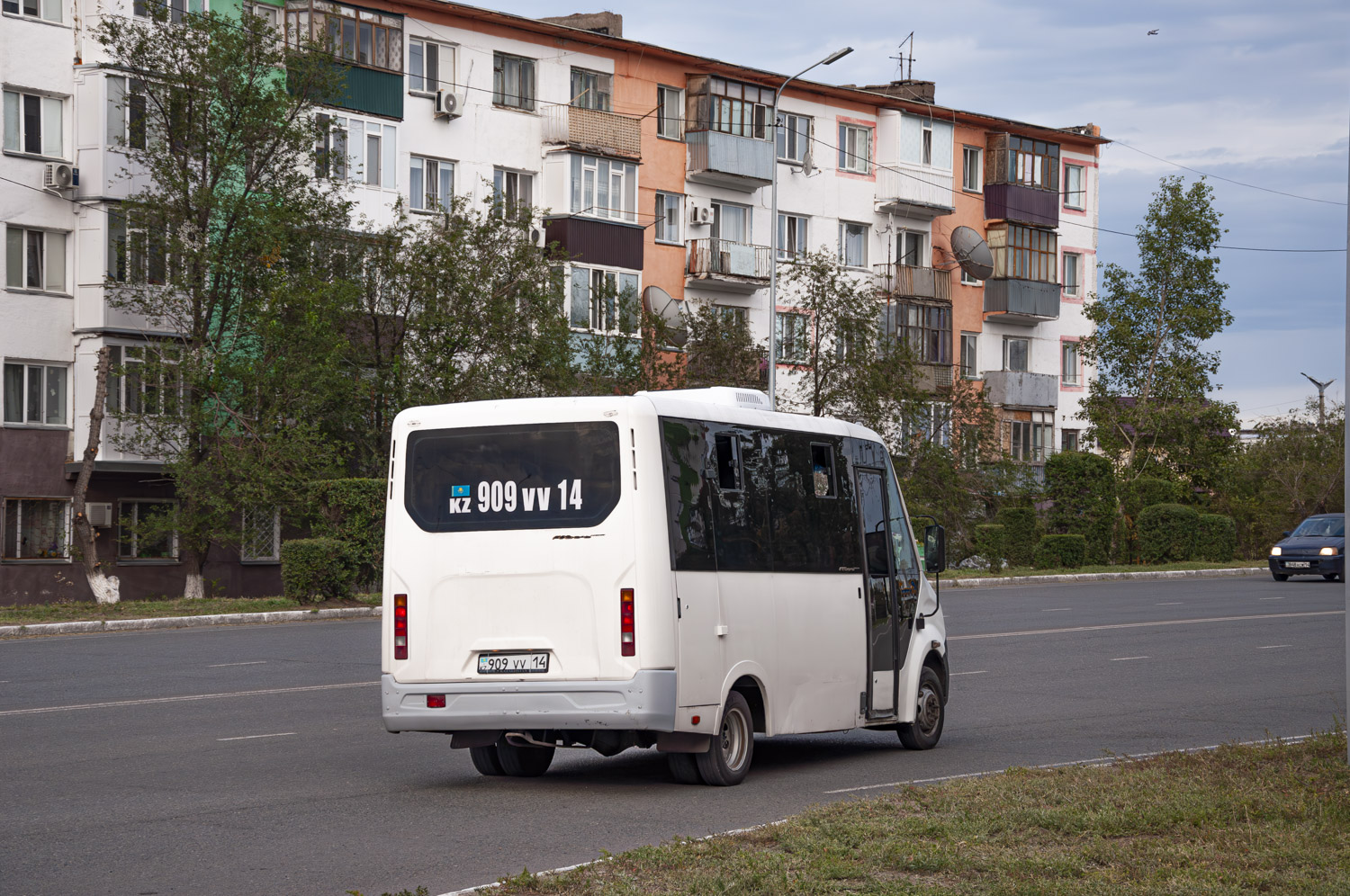 Аксу, ГАЗ-A63R42 Next № 022