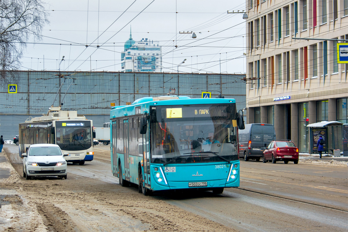 Saint Petersburg, MAZ-203.945 # 38021