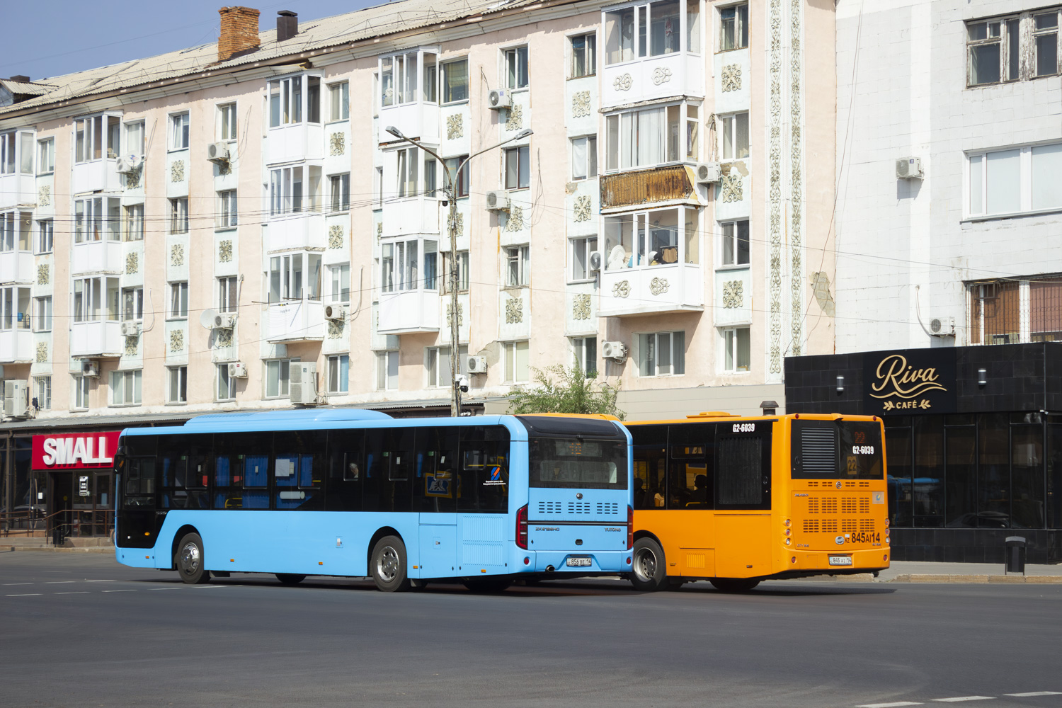 Pavlodar, Yutong ZK6126HG (QazTehna) # 856 BE 14