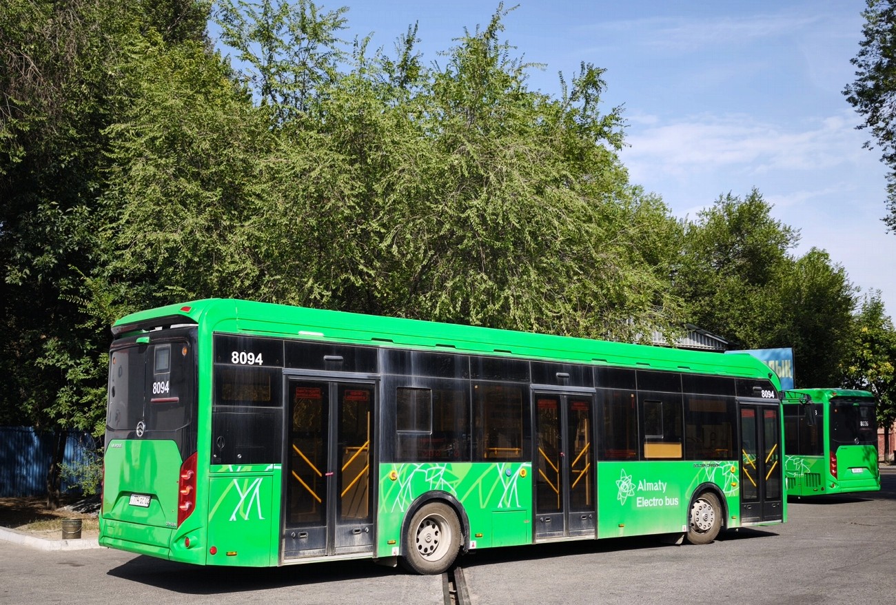 Almaty, Golden Dragon XML6125CE (Hyundai Trans Auto) # 8094