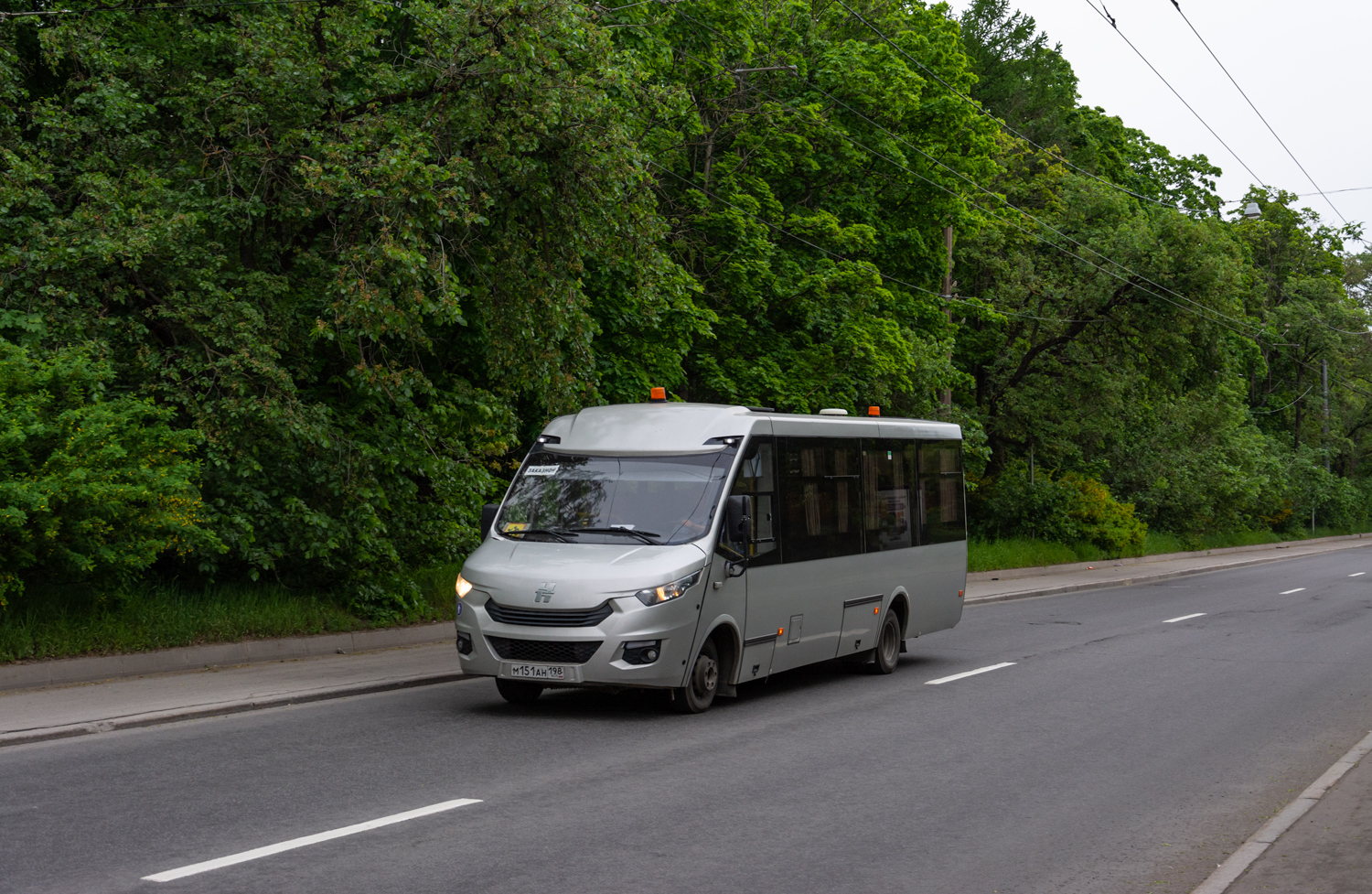 Saint Petersburg, Neman-420224-511 # М 151 АН 198