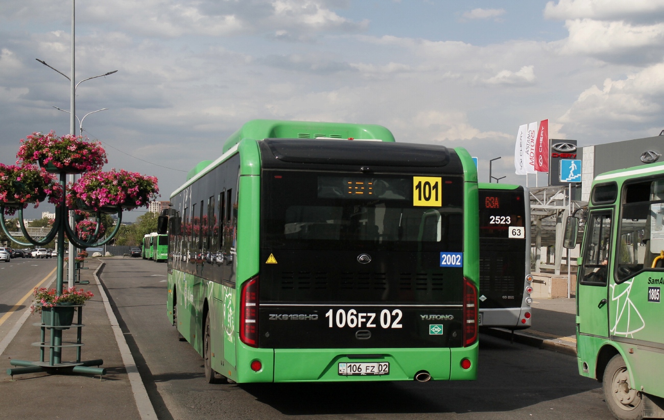 Almaty, Yutong ZK6126HG (QazTehna) # 2002