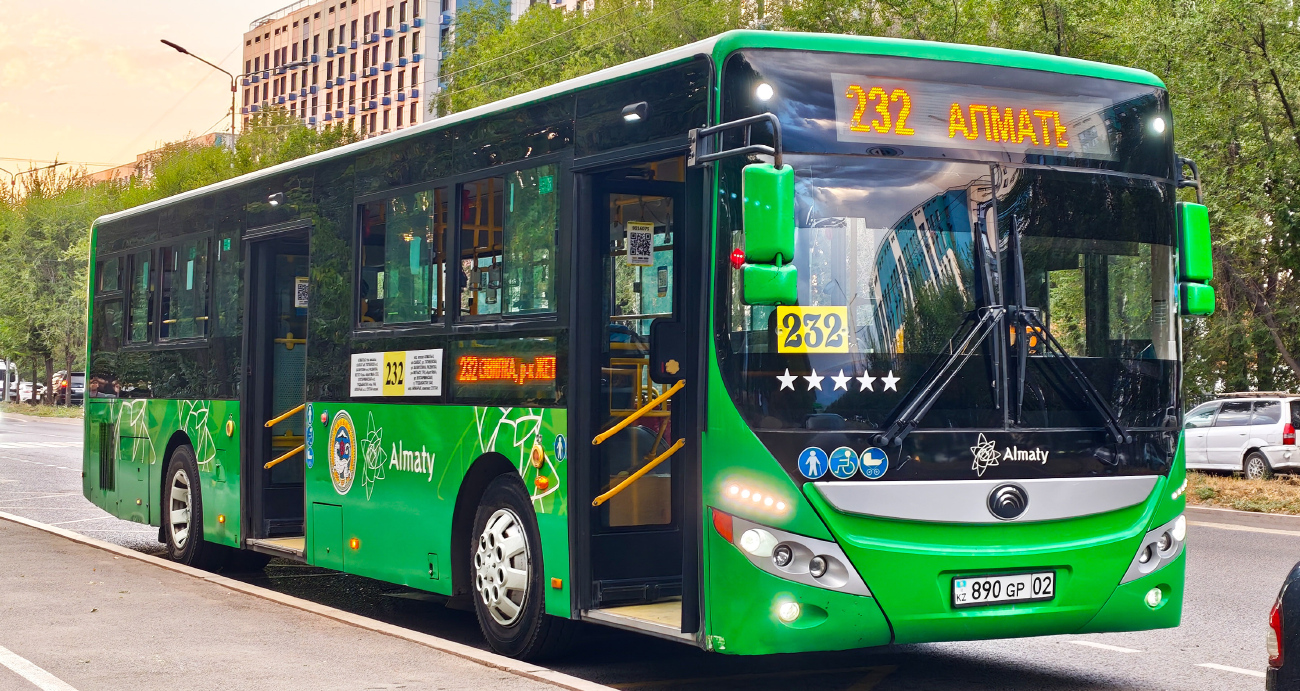 Almaty, Yutong ZK6118HGA (QazTehna) # 890 GP 02