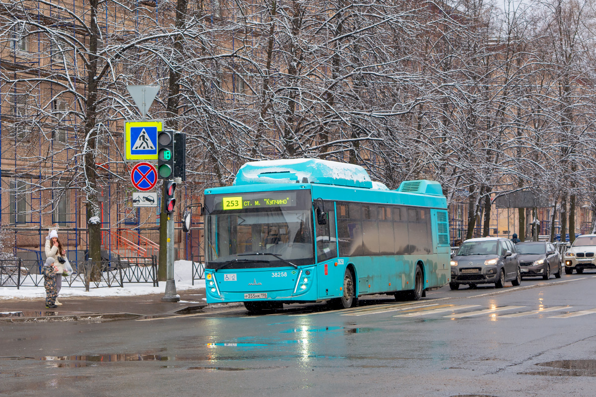 Saint Petersburg, MAZ-203.948 # 38258