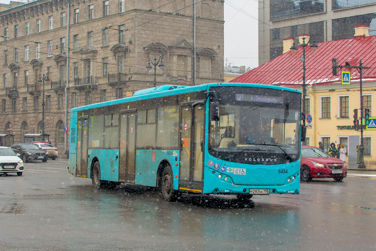 Saint Petersburg, Volgabus-5270.G4 (LNG) # 6454