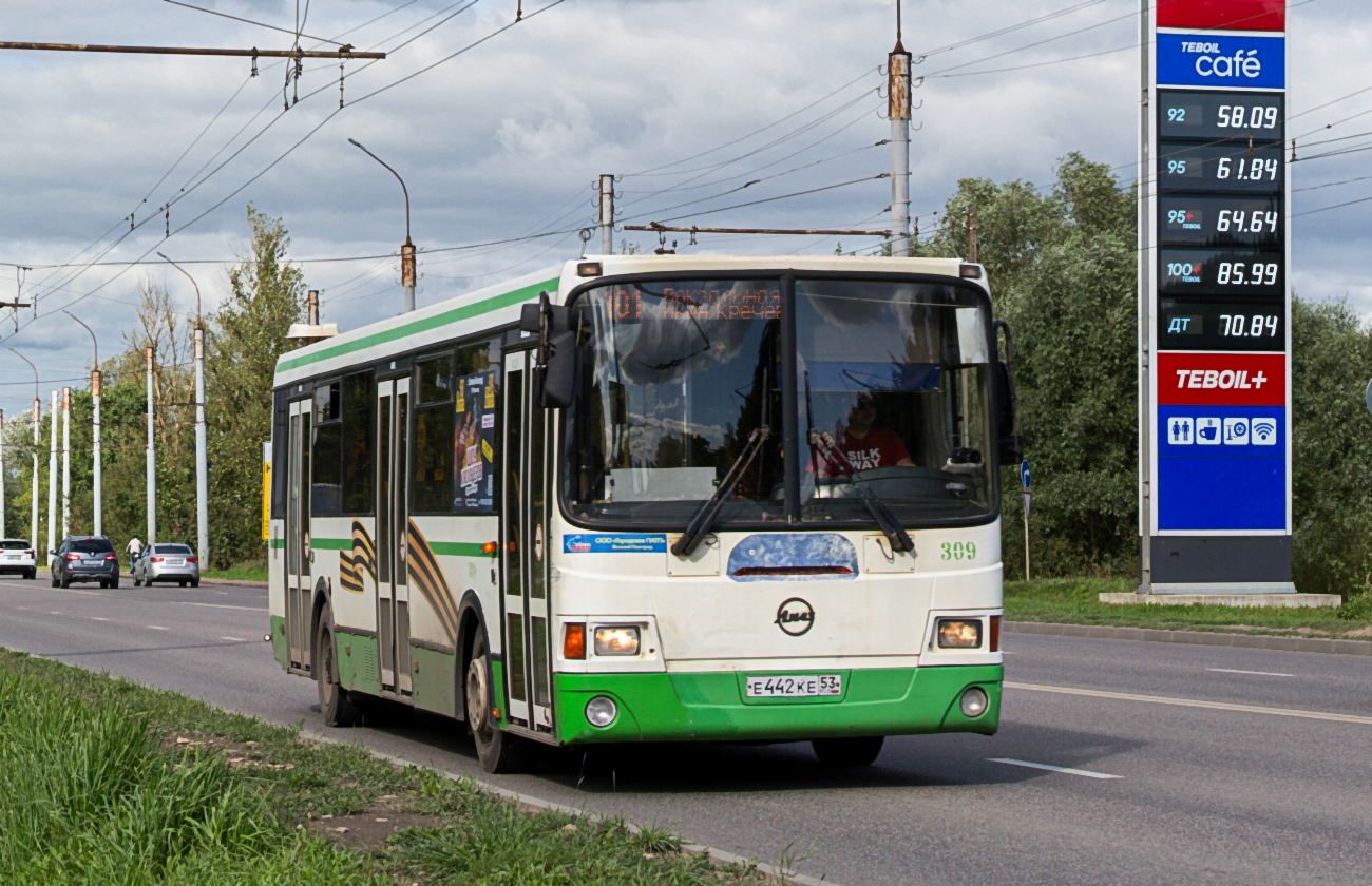 Veliky Новгород, LiAZ-5256.53 # 309