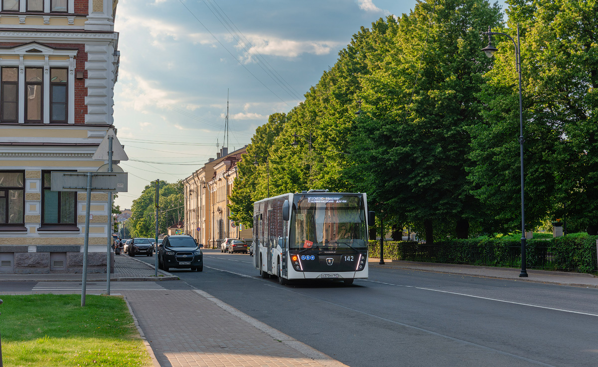 Vyborg, NefAZ-5299-30-52 (5299JN) # 142
