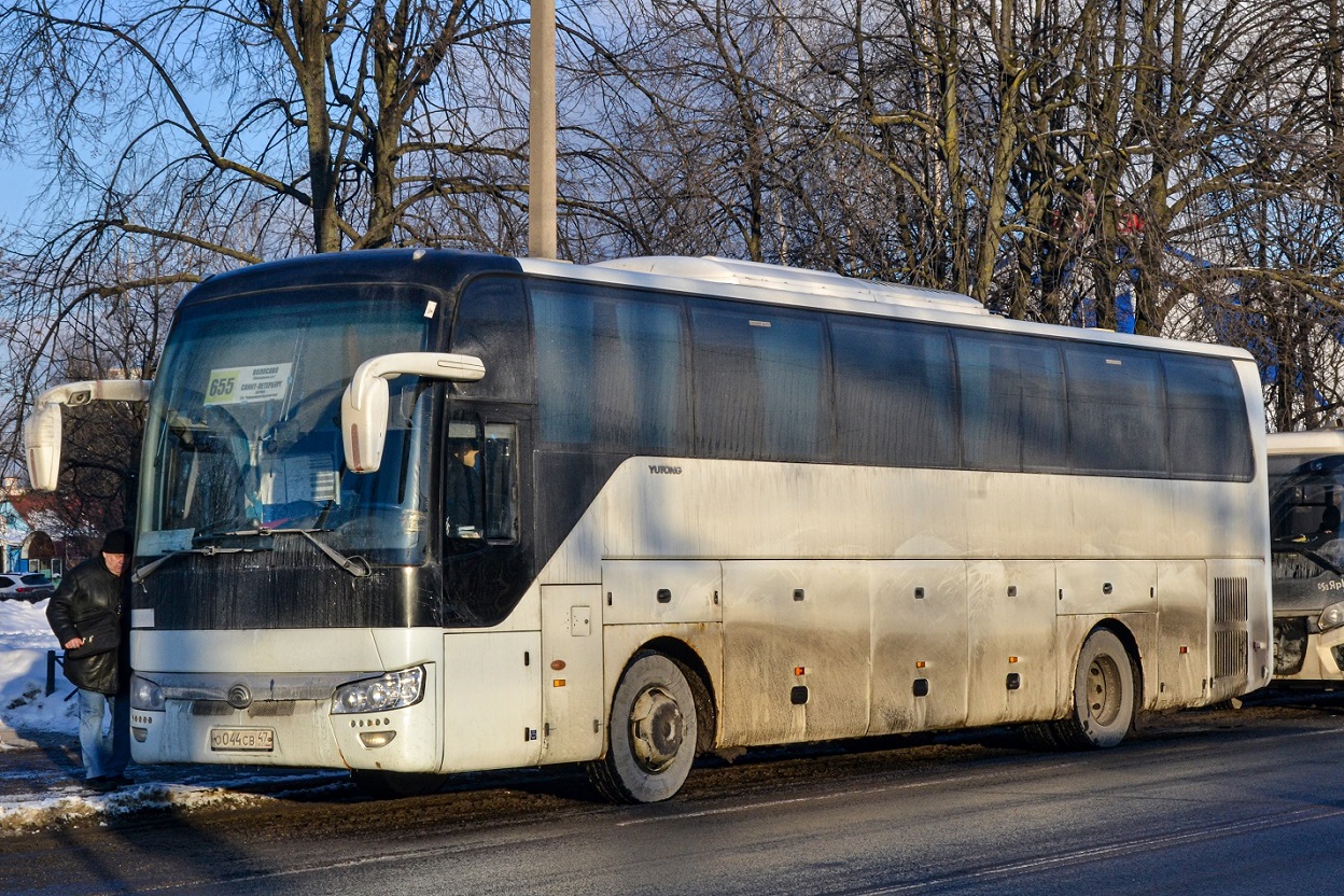 Волосово, Yutong ZK6122H9 № О 044 СВ 47