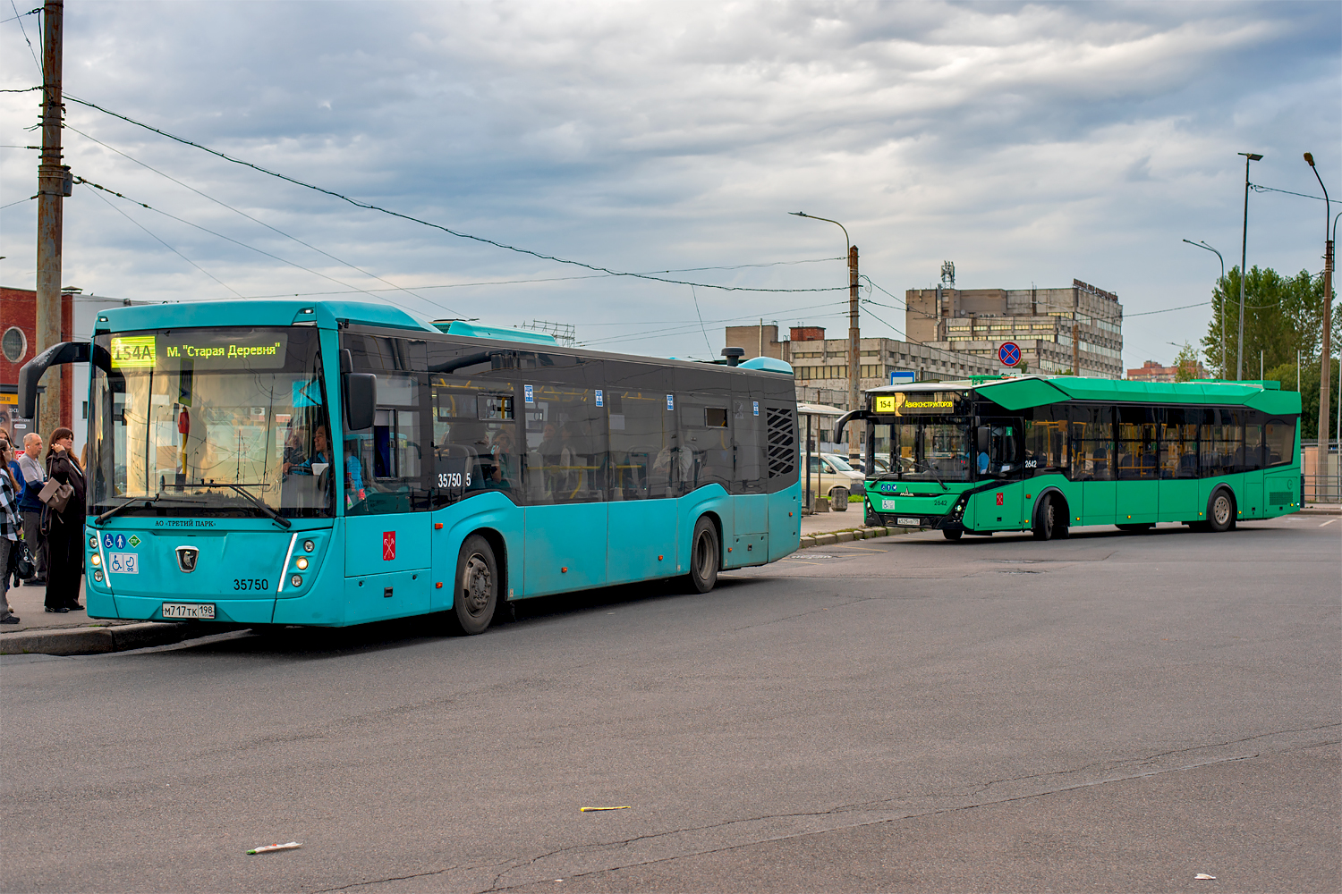 Saint Petersburg, NefAZ-5299-40-57 (LNG) # 35750; Saint Petersburg, MAZ-303.E23 # 2642
