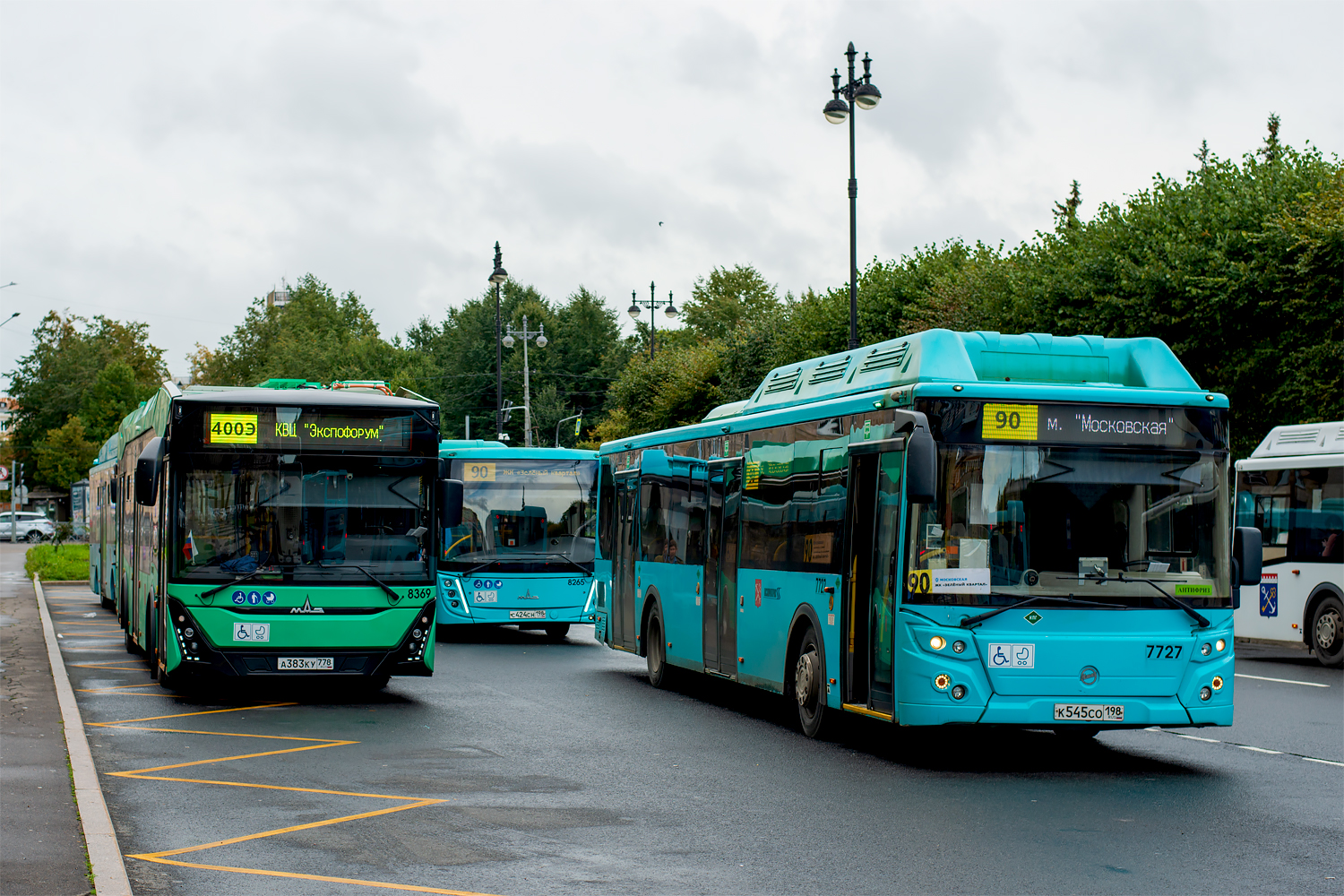 Санкт-Пецярбург, МАЗ-303.E23 № 8369; Санкт-Пецярбург, ЛиАЗ-5292.67 (CNG) № 7727