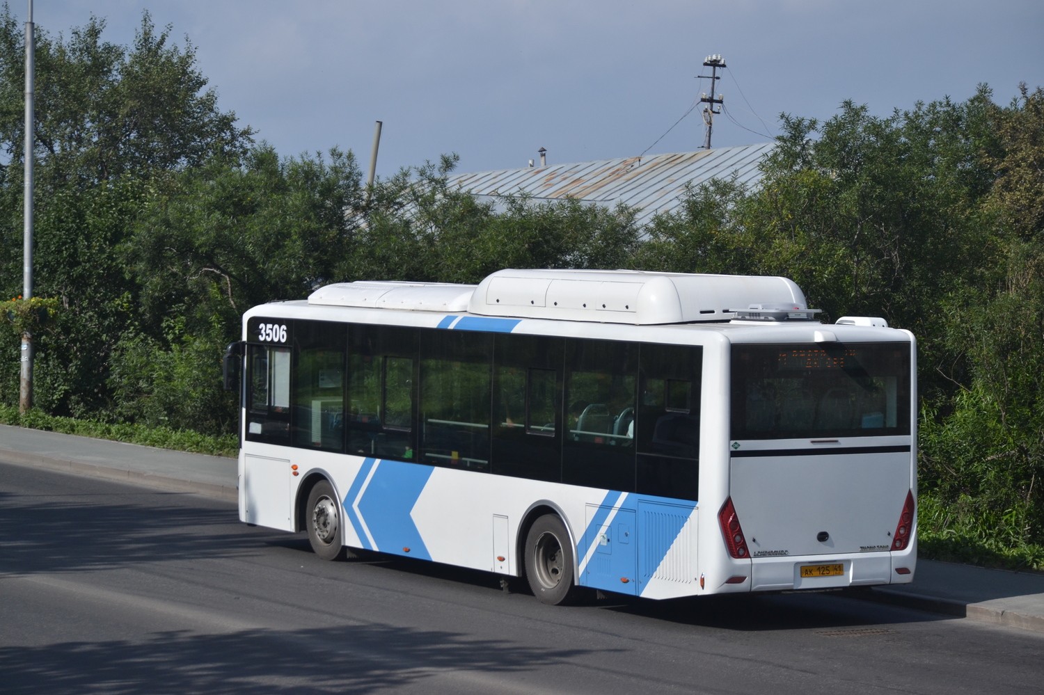 Petropavlovsk-Kamchatsky, Zhongtong LCK6105HGC Fashion # 3506