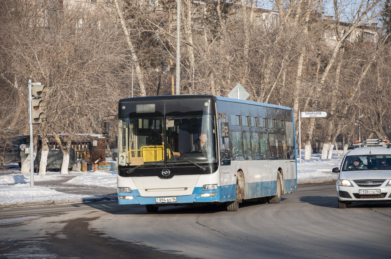 Pavlodar, Huanghai DD6129S15 # 894 АН 14