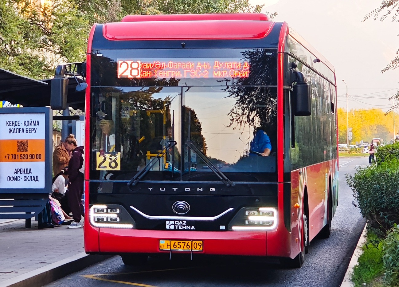 Almaty, Yutong E12PRO (ZK6126BEVG) # 5556