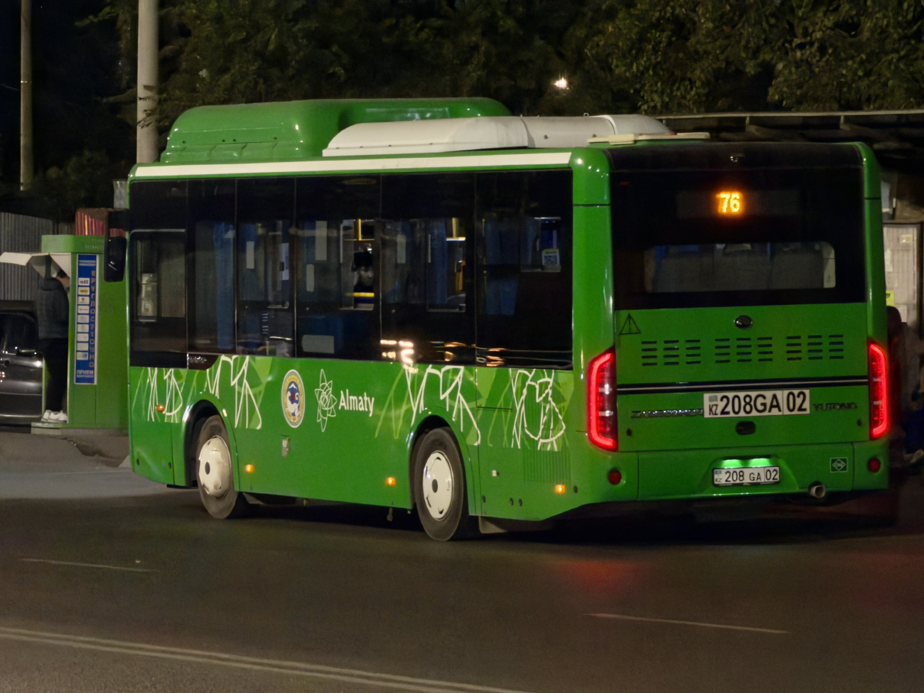 Almaty, Yutong ZK6890HGQ (QazTehna) # 208 GA 02